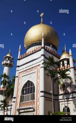  The Mosque at Kampong Glam - A Tapestry Woven with Light and Shadow!